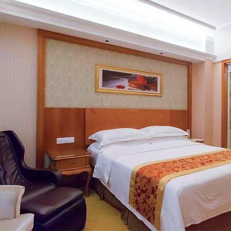 Vienna Hotel Chaoyang High-Speed Train Station Sán Đầu Ngoại thất bức ảnh